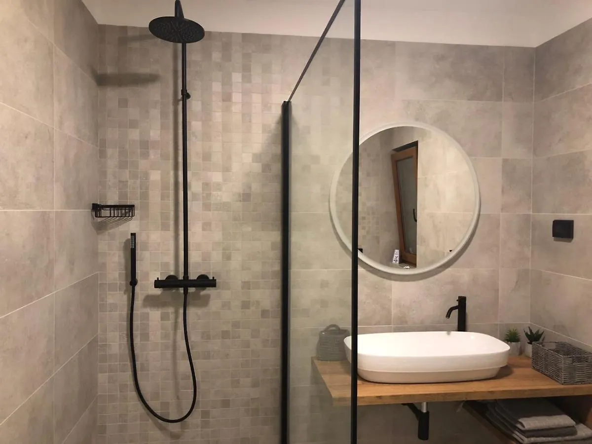 Apartments & Room Piutti 巴莱