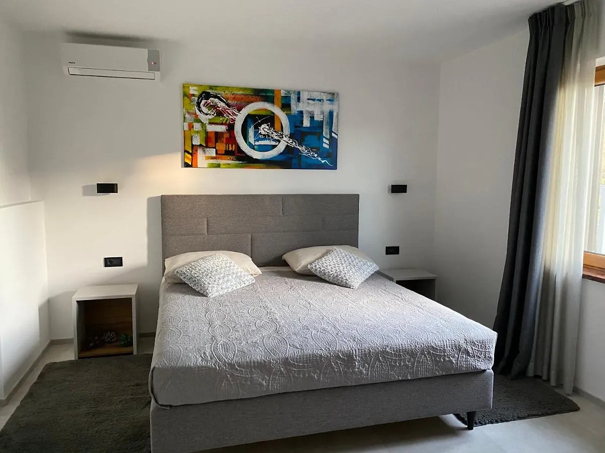 Apartments & Room Piutti 巴莱 0*,  克罗地亚